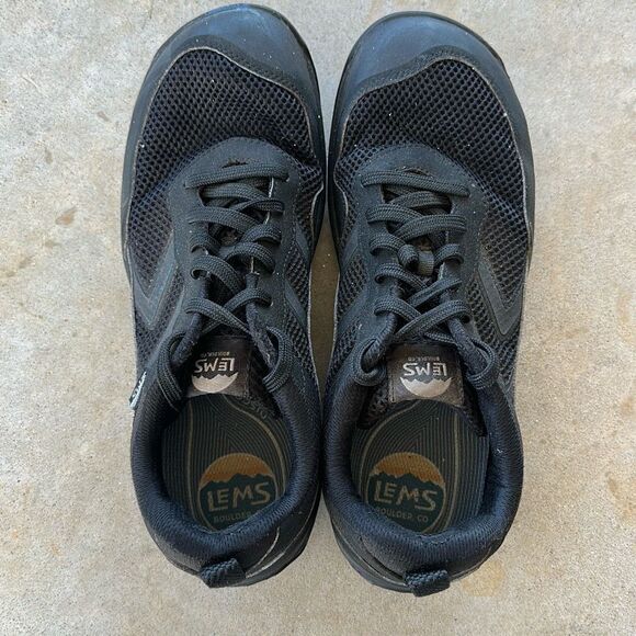 Men's Black Athletic Shoes - Picture 7 of 10